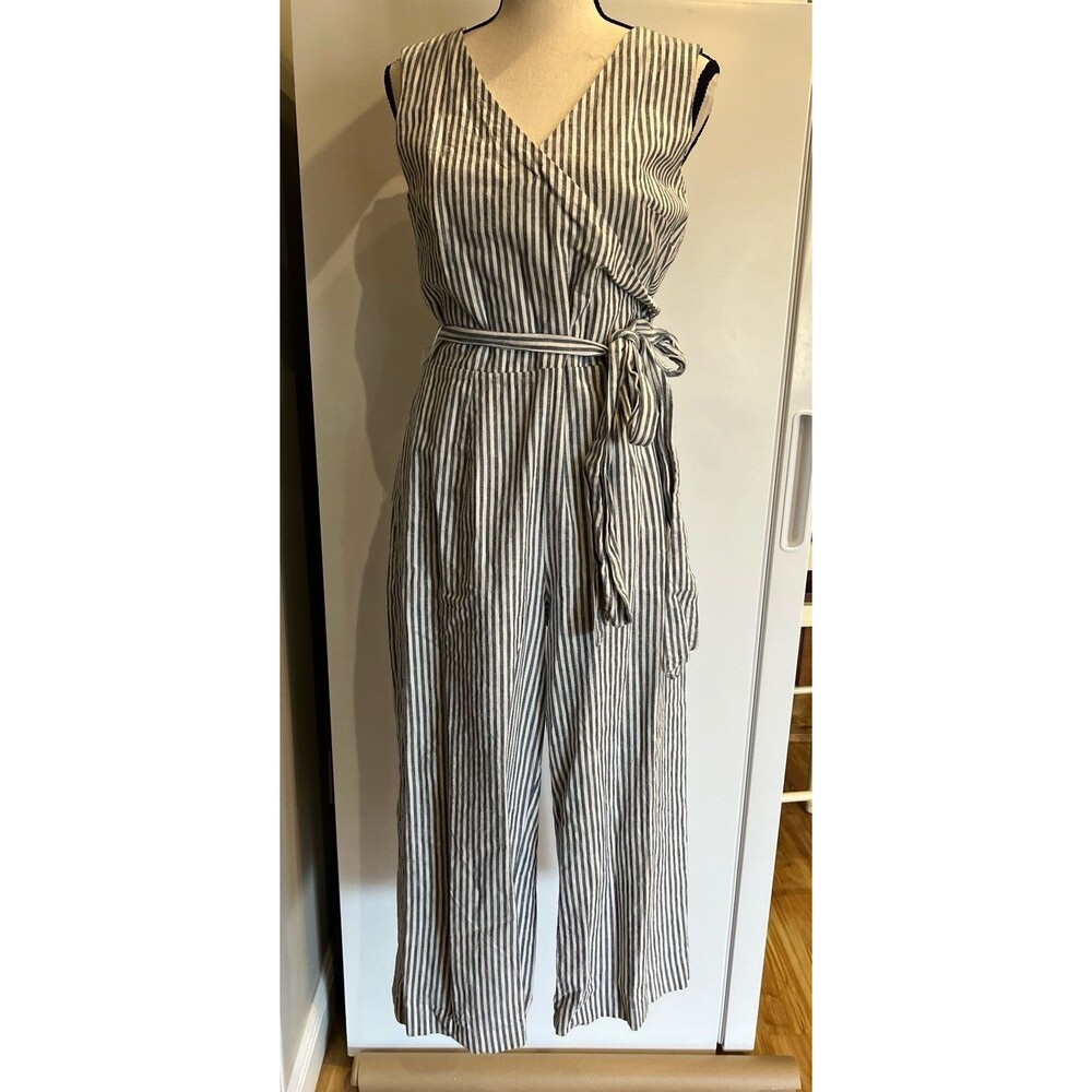 Striped Sleeveless Jumpsuit - Picture 2 of 6